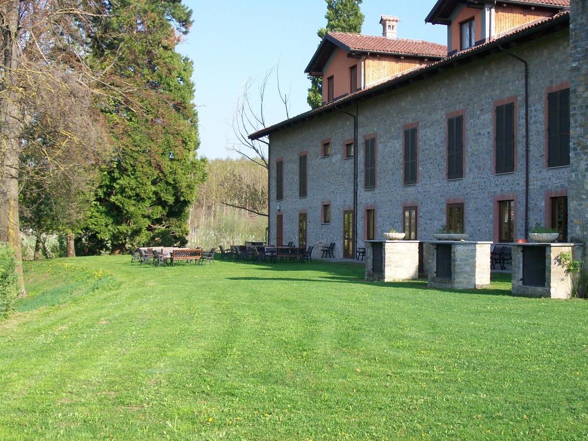 Tenuta Larenzania Dogliani Buitenkant foto