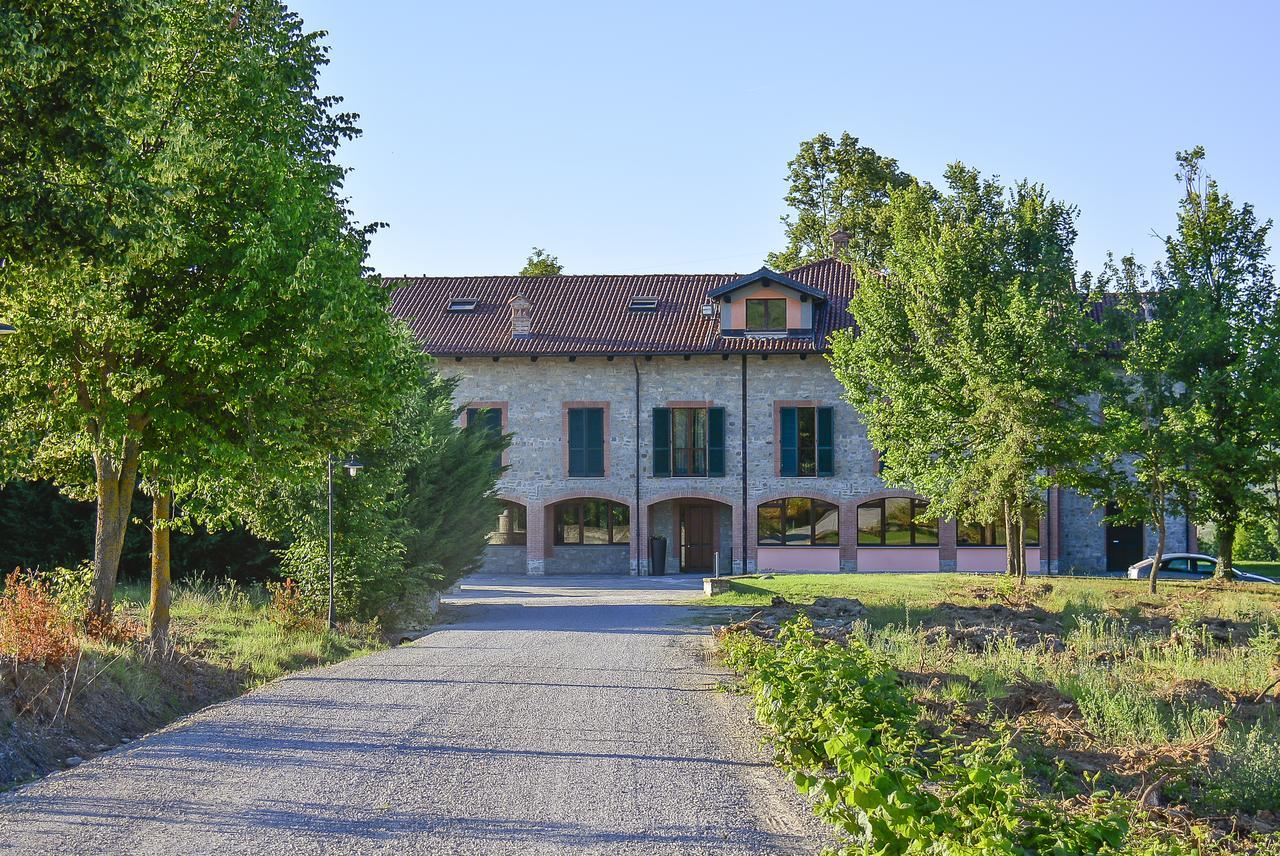Tenuta Larenzania Dogliani Buitenkant foto