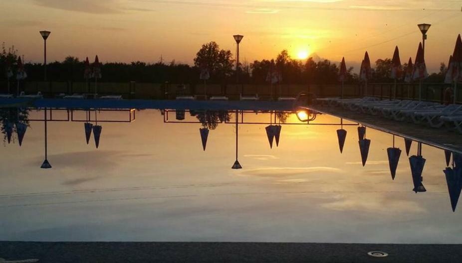 Tenuta Larenzania Dogliani Buitenkant foto